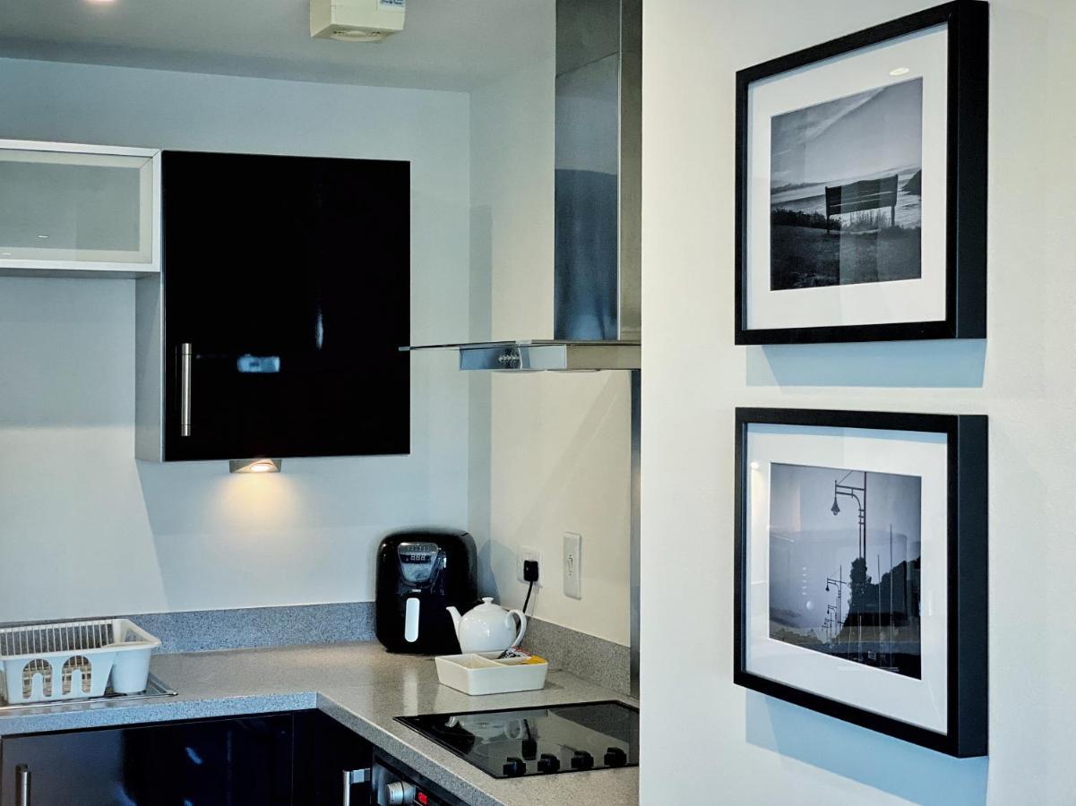 סוואנסי Artistic And Luxurious Apt With Sea View. Beach Side מראה חיצוני תמונה